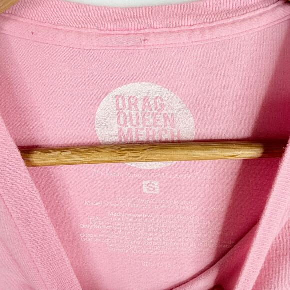 Drag Queen Merch Trixie Mattel Pink Doll Graphic T-Shirt S - Picture 6 of 6